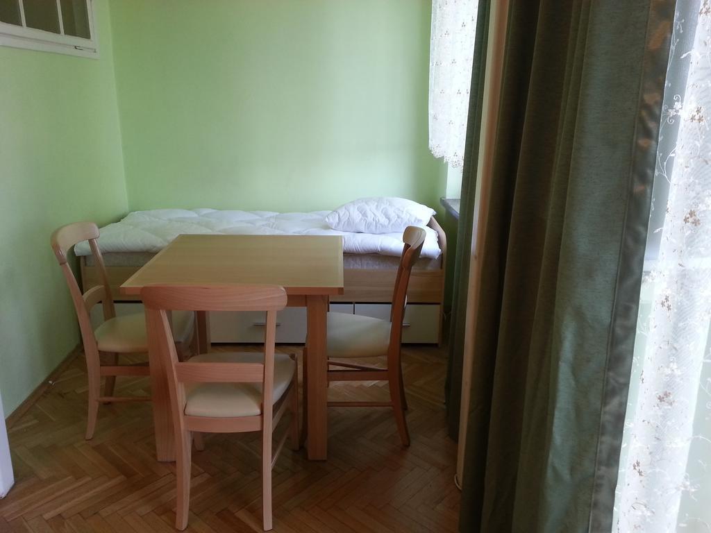 Apartament Familia Apartment Krakow Ruang foto